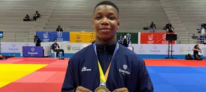 Orgullo Institucional: Daniel Palomino Caicedo, campeón nacional e internacional en los Juegos Intercolegiados